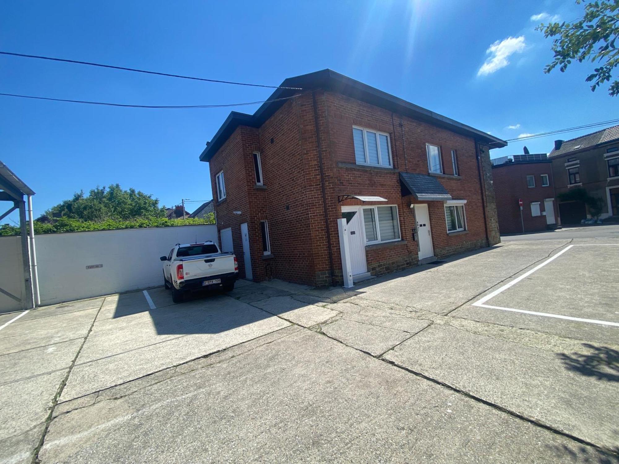 1-C Superbe Appartement Tres Calme Et Bien Decore Charleroi Exteriör bild